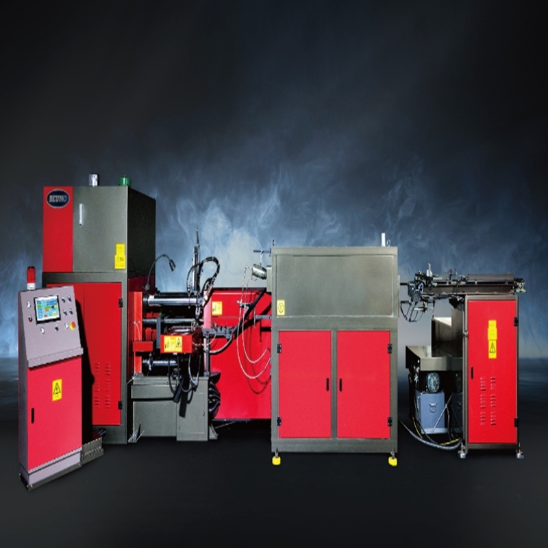 Automatic hot forging machine